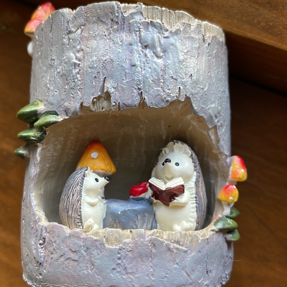 🌻3 for $25🌻 Small planter with cute animals - Picture 5 of 5